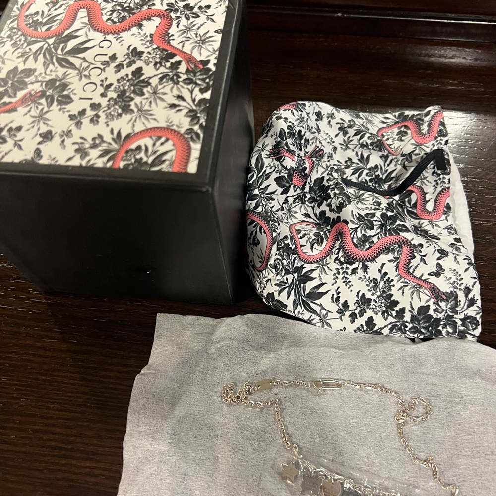 Gucci Silver Chain necklace BNEW